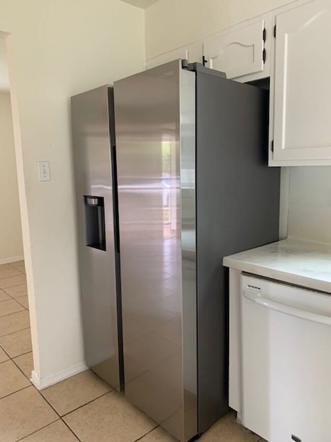 Photo - 4 bedroom, 2.5 bathroom, and 2 car garage house