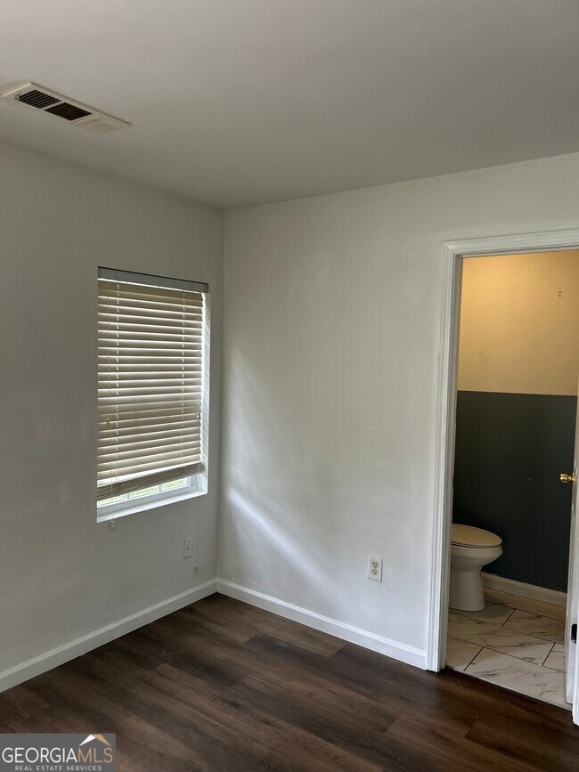 Photo - 2133 Blayton Ln SE