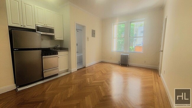 Building Photo - WEST 13 STREET