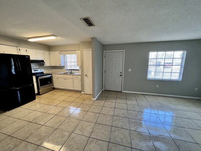 Photo - Lakeland Oregon Duplex