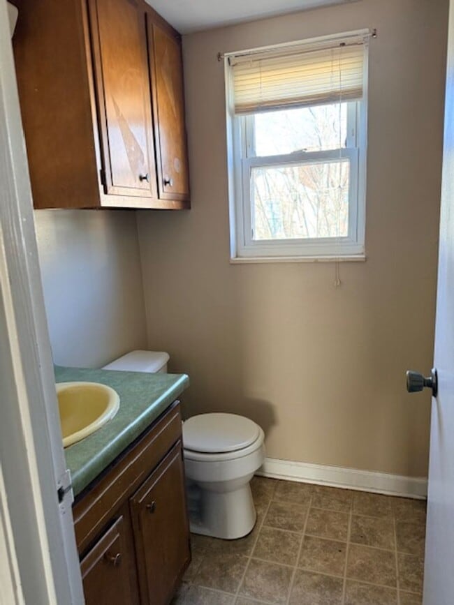 Photo - Maryville 37803 - 1 bedroom 1 bath apartment - call Troy Adams 865-233-6949