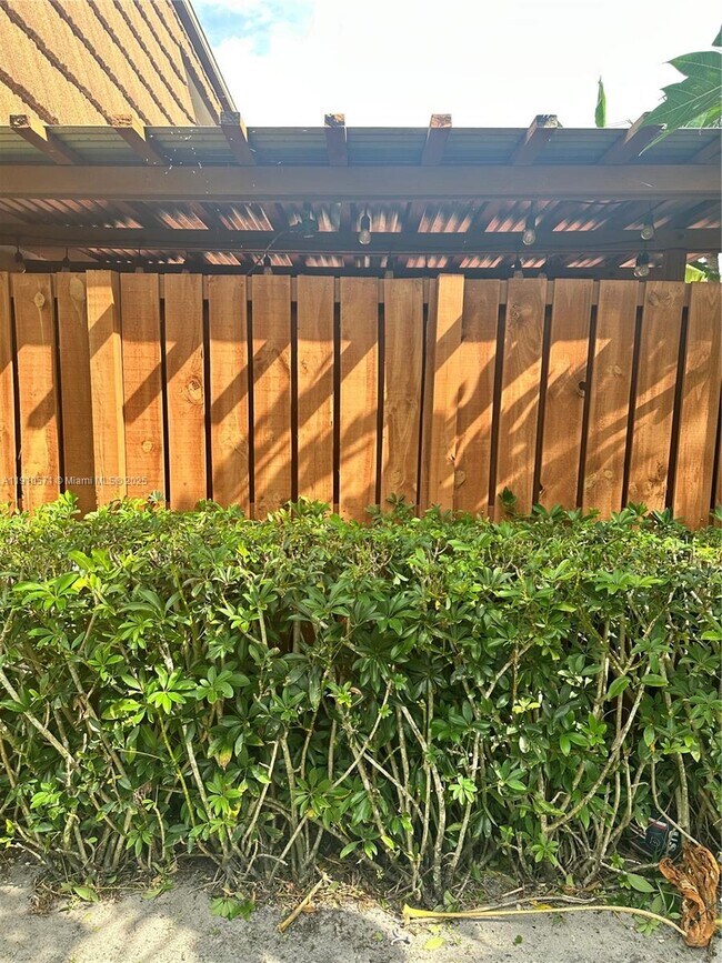 Photo - 9156 SW 23rd St