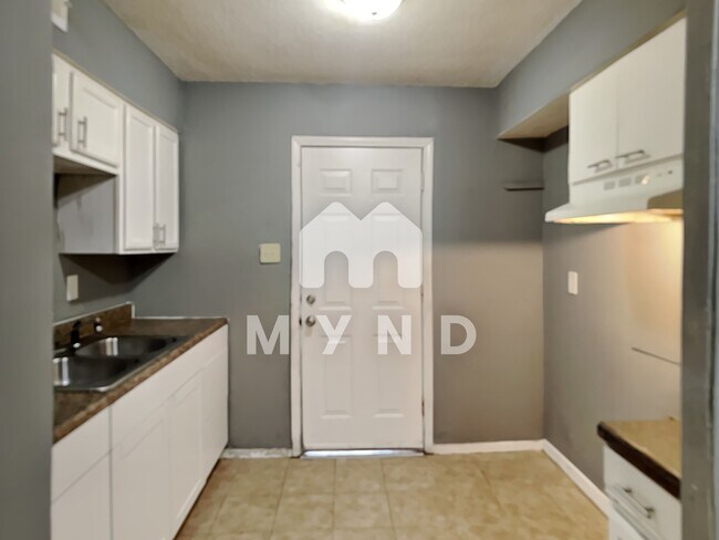 Photo - 3367 Hardin Ave