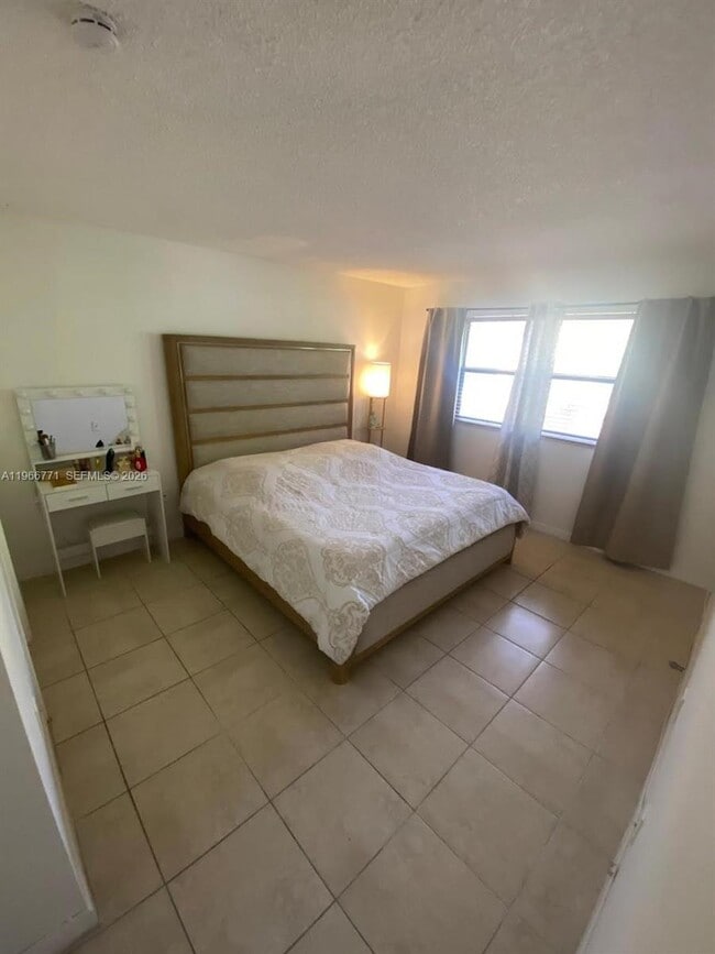 Photo - 15520 SW 80th St Unidad B-208