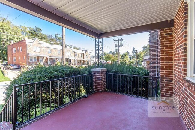 Photo - 16 Nunnery Ln Townhome