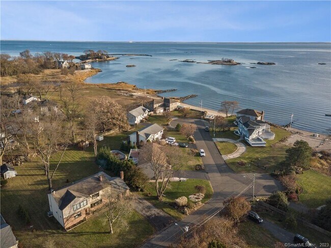 Photo - 98 Soundview Dr