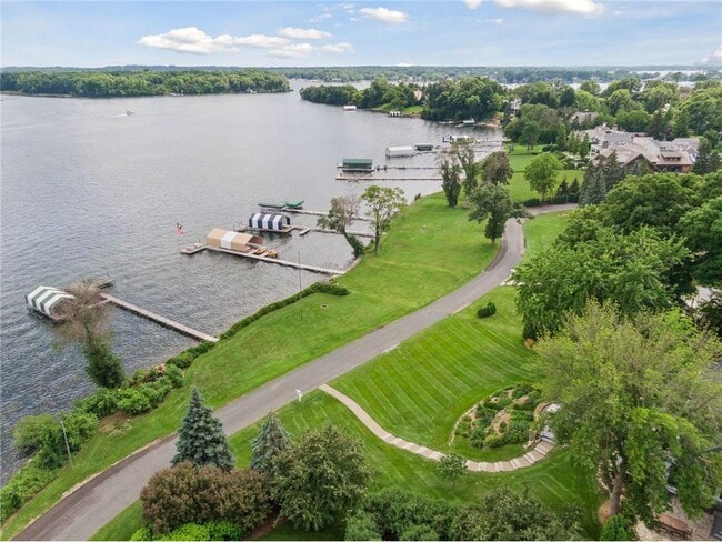 Photo - 2462 Lafayette Rd