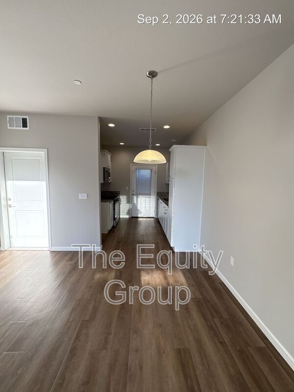 Photo - 418 S Summit St Unit #102