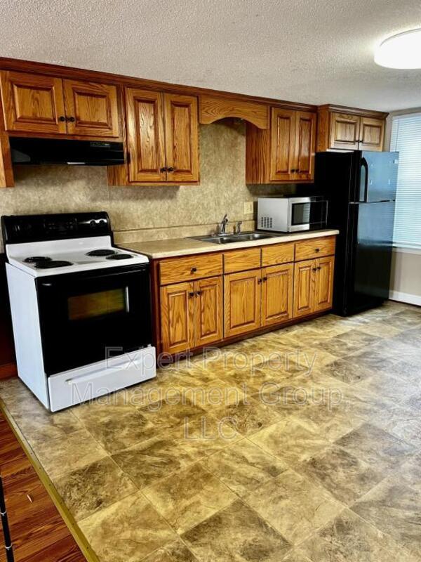 Photo - 103 Winterlochen Dr