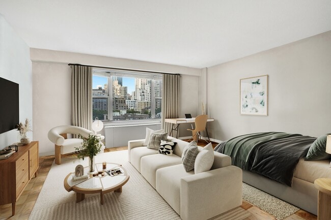 Building Photo - 220 E 60th St