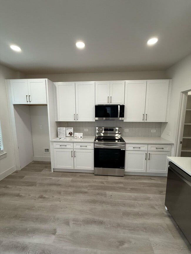 Photo - 144 Pinkie Holmes Dr