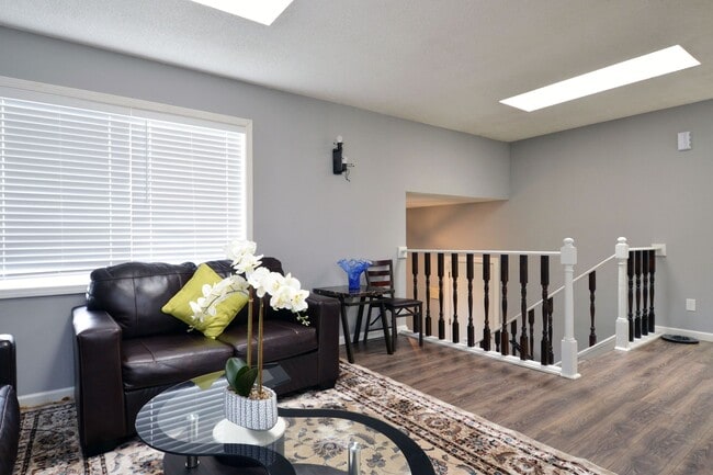 Photo - 1728 84th Ct N