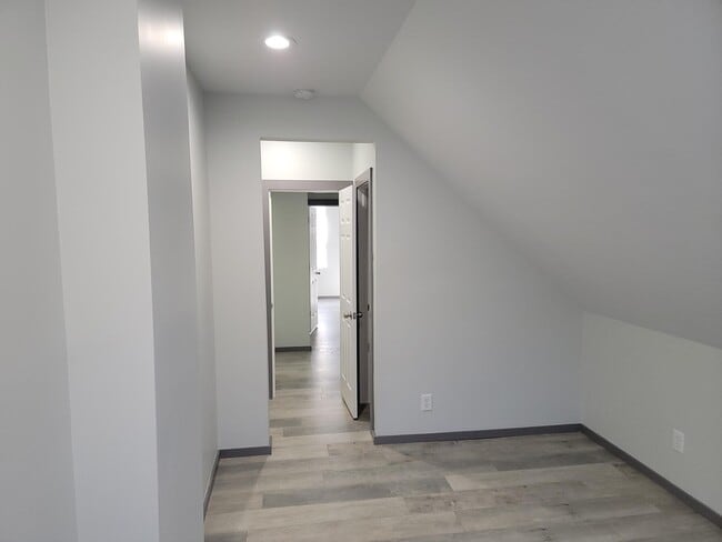 Building Photo - 1111 N Dearborn St