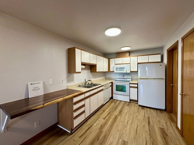 Photo - 4244 Wintergreen Cir Unit 170