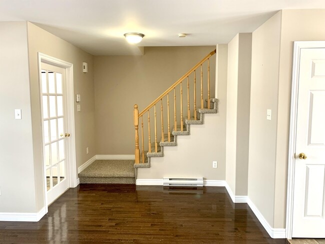 Photo - 38 Edison Pl