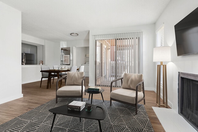 C242440 TheWestside_VS Stills_2B2B Sala de estar2 - The Westside