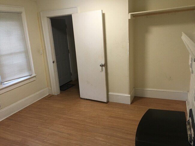 Bedroom - 1033 Martin Luther King Jr Dr NW