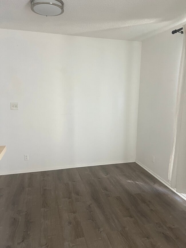 Photo - 3444 Mentone Ave Unidad 2