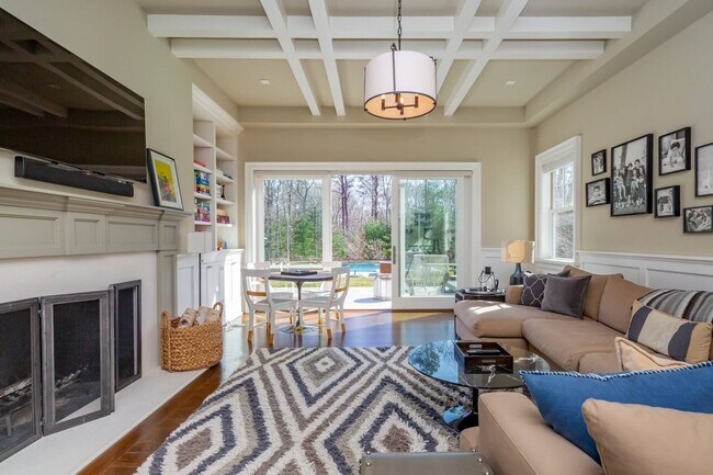 Photo - 8 Peach Farm Ln