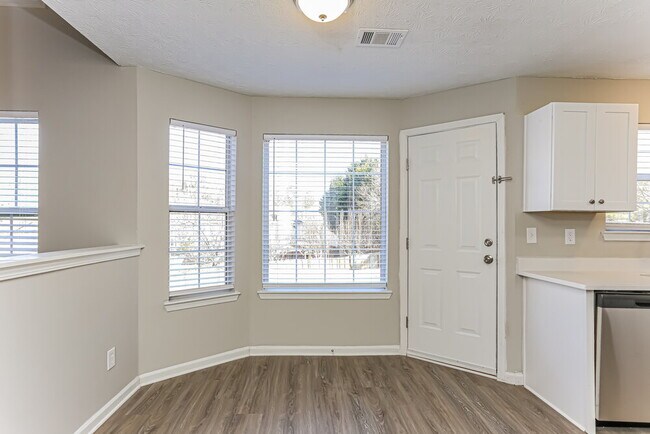 Photo - 3300 Rockmill Dr