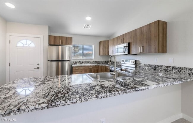 Photo - 1711 Sycamore Ave