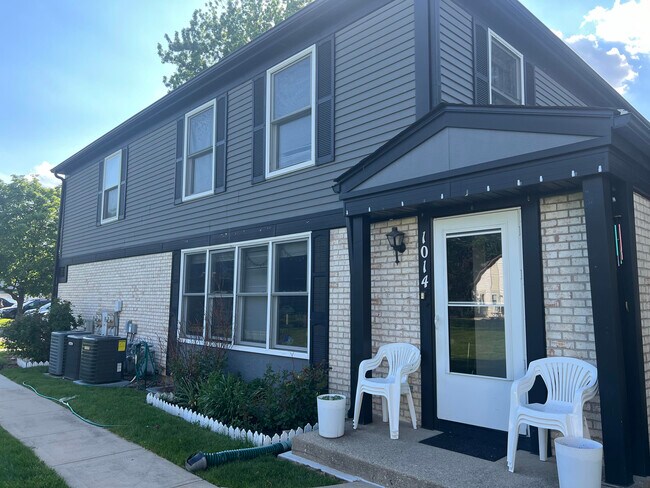 Photo - 1014 Inverrary Ln