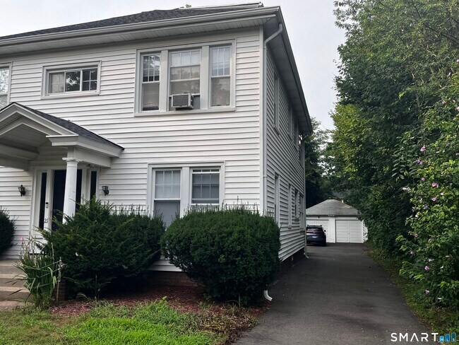 Photo - 21 Elmwood Rd