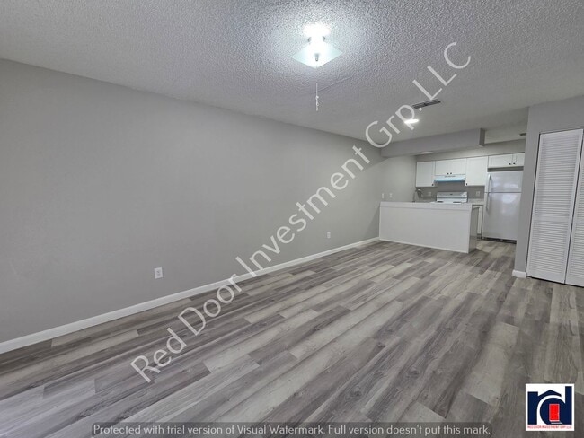 Photo - Renovated 2 bedroom 2 bathroom Available! Unidad C