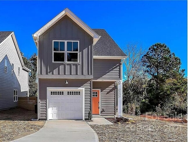 Building Photo - 2537 Beachmont Ave