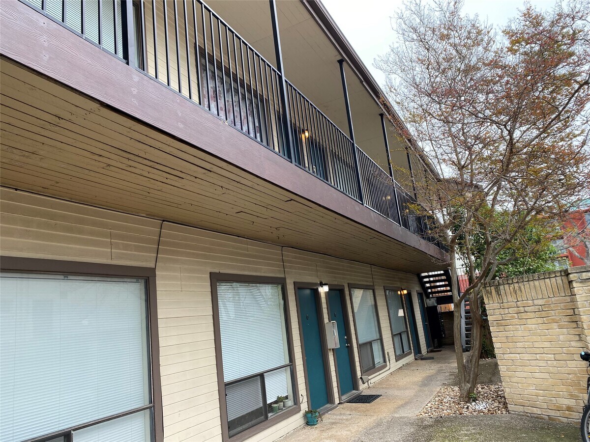 Photo - 1905 San Gabriel St Unidad 205