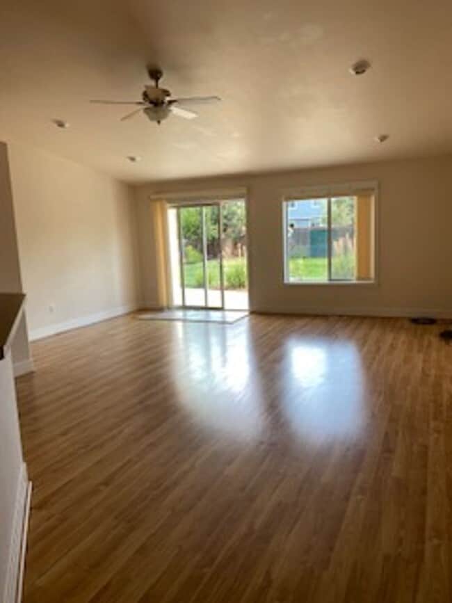 Photo - NW Redmond on a huge lot!