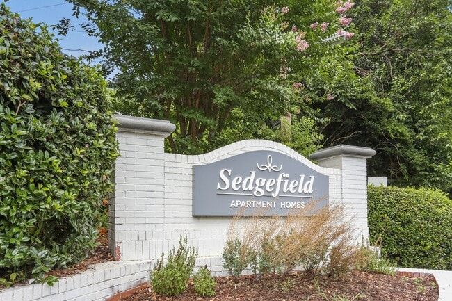 Photo - Sedgefield Apartments