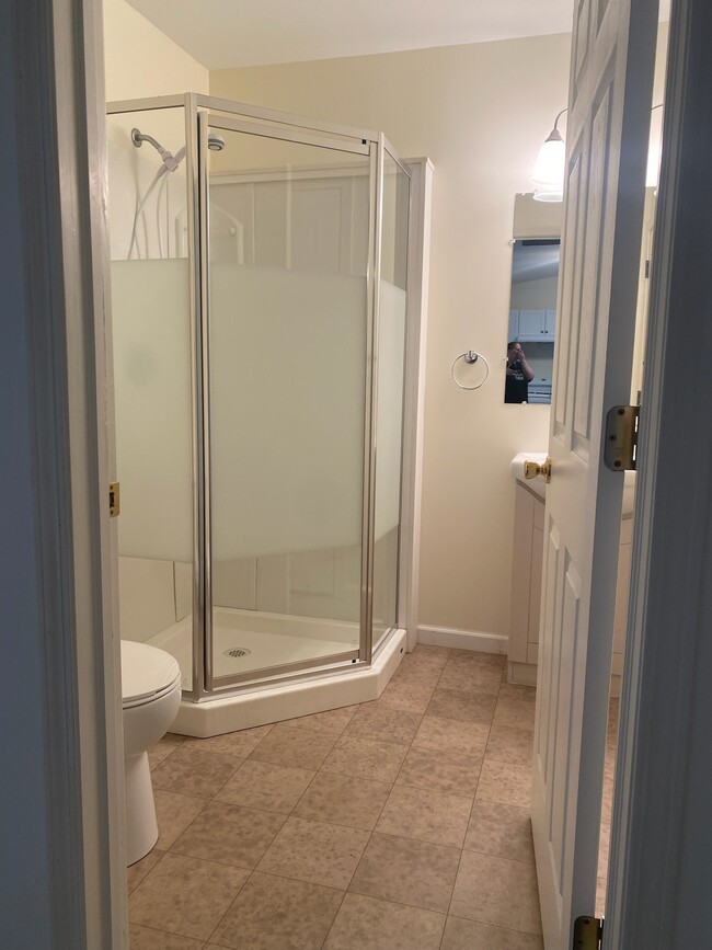 Photo - 122 S Hillsdale St Unit 4