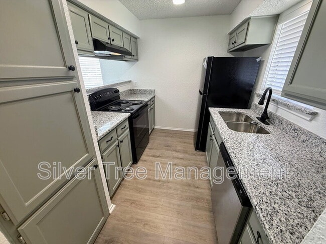 Photo - 2326 Summer Pl Dr