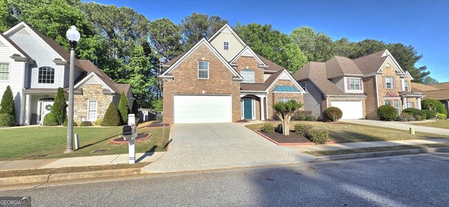 Building Photo - 45 Greenview Dr