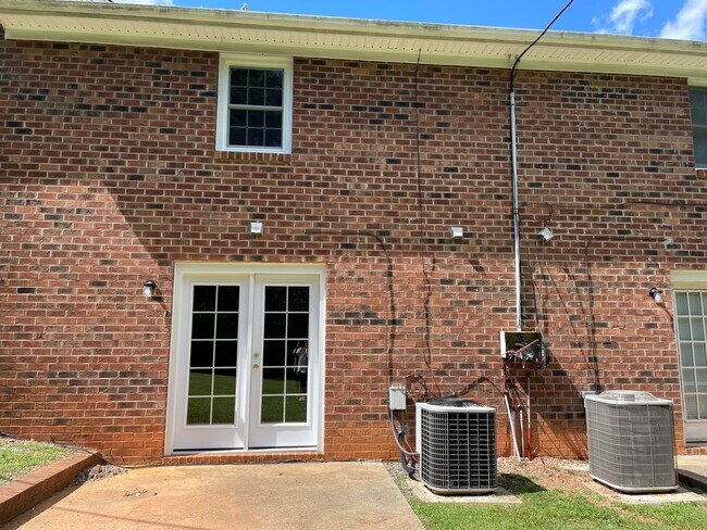 Photo - 530 Amelon Rd