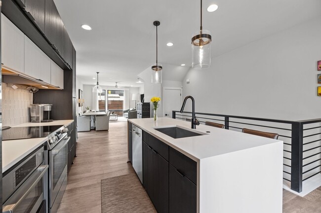 Photo - 1207 Minter Pl