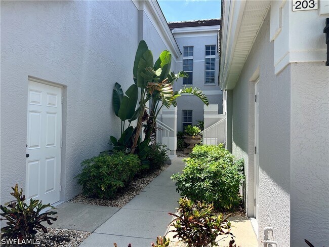 25240 Pelican Creek Cir Unit 202