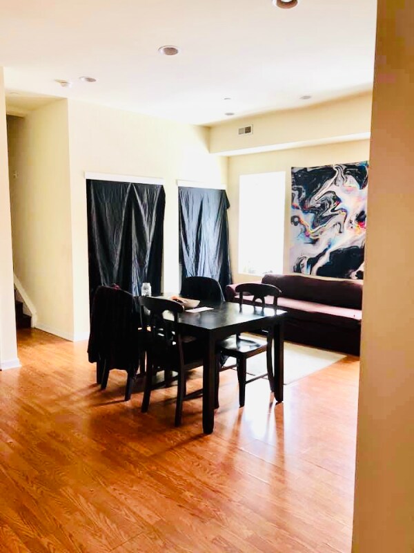 Photo - 1447 N 17th St Unit B