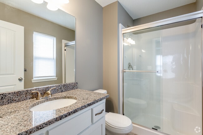 3BR, 2BA - 1177 SF