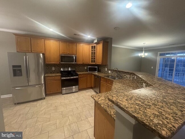 Building Photo - 13884 Greendale Dr