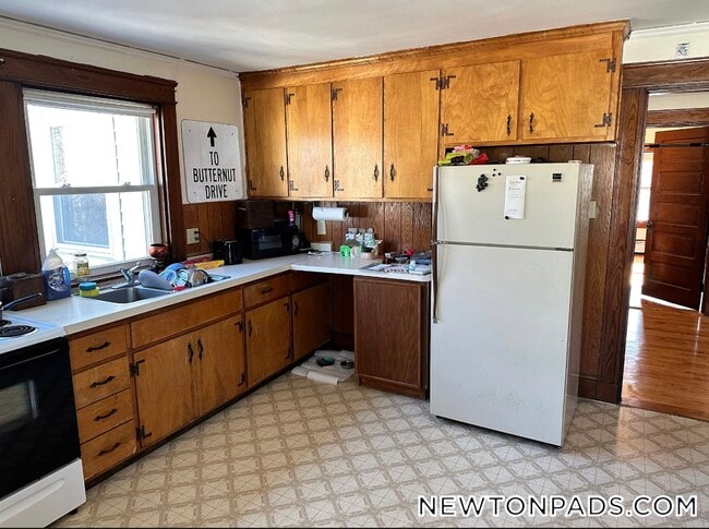 Photo - 84 Walker St Unit 3