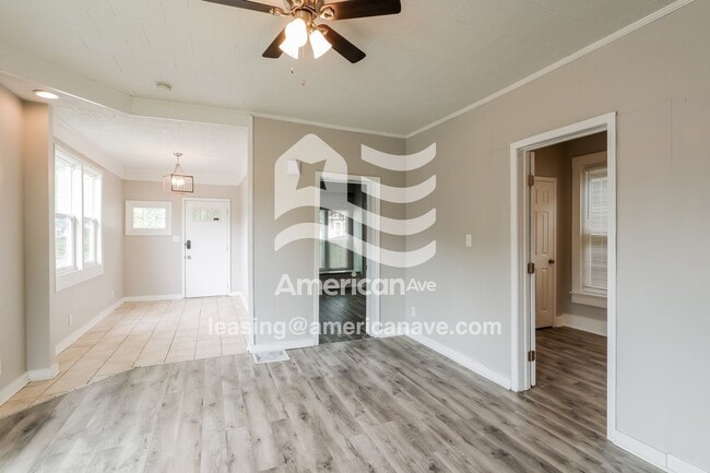 Photo - 2102 Shelby St