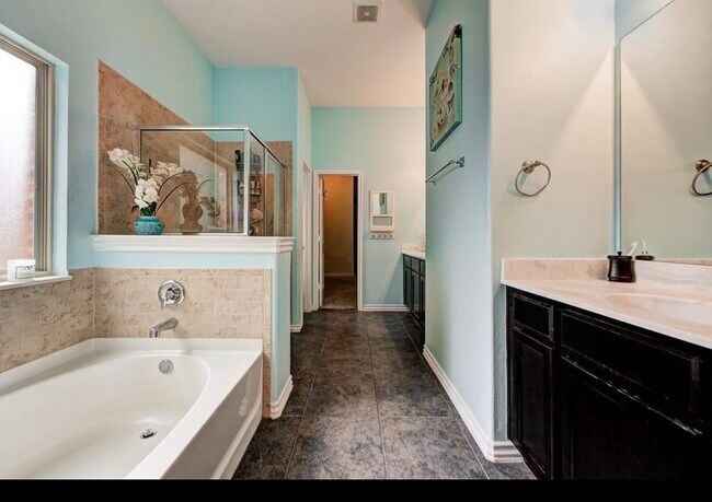 Photo - 11905 Whitney Way