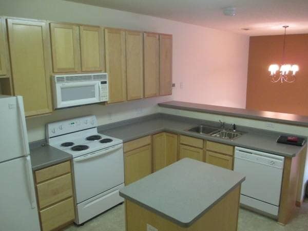 Photo - Spacious 2 Bedrm + Loft 2 Bath Townhome Available Now