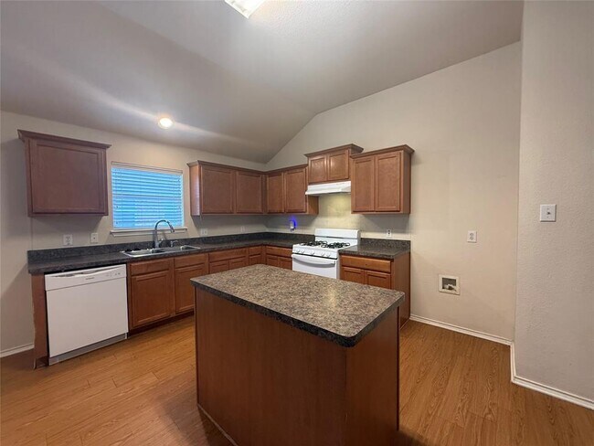 Photo - 1341 Rainbow Parke Dr