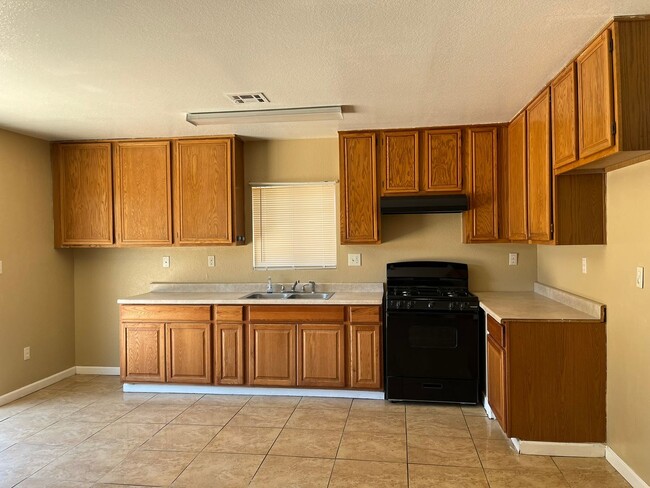 Photo - Coming Soon! 3 bedroom 2 bathroom available in Adelanto!