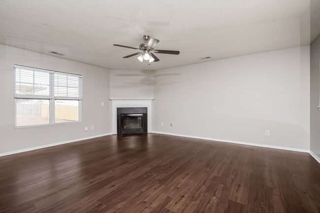 Photo - 953 Mailwood Dr