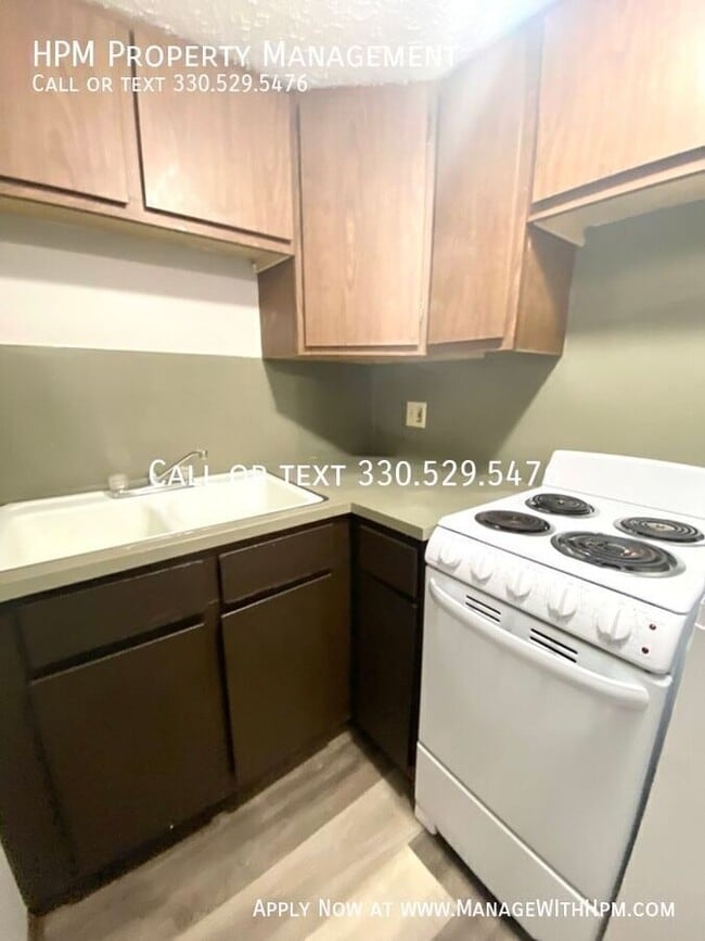 Building Photo - 1821 Ferndale Rd NW Unit 25