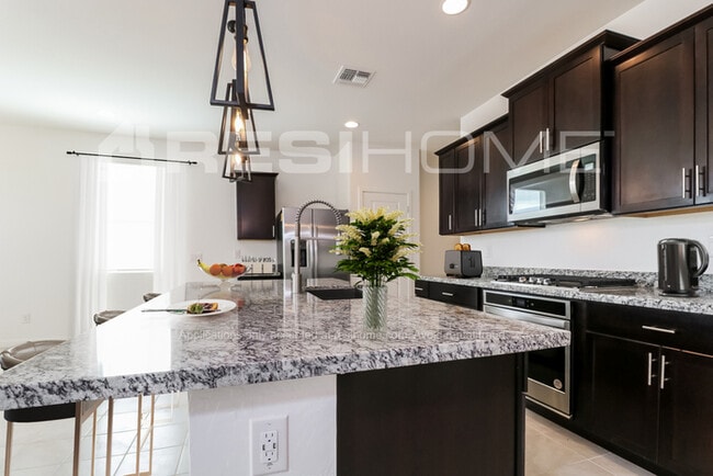 Photo - 18030 W Pierson St